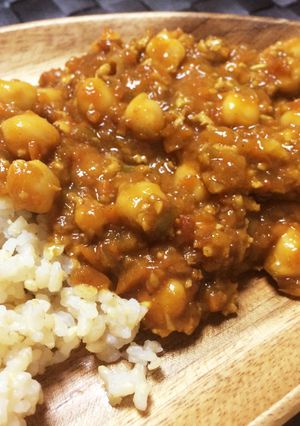 ルーで簡単♡ひよこ豆と野菜たっぷりカレー-レシピのメイン写真