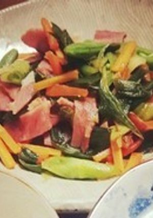 ベーコンとスナップエンドウと野菜炒め-レシピのメイン写真
