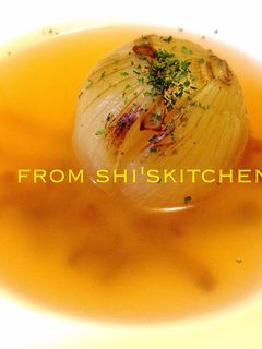 焦げ目つき☆新玉ねぎのまるごとスープ☆-レシピのメイン写真