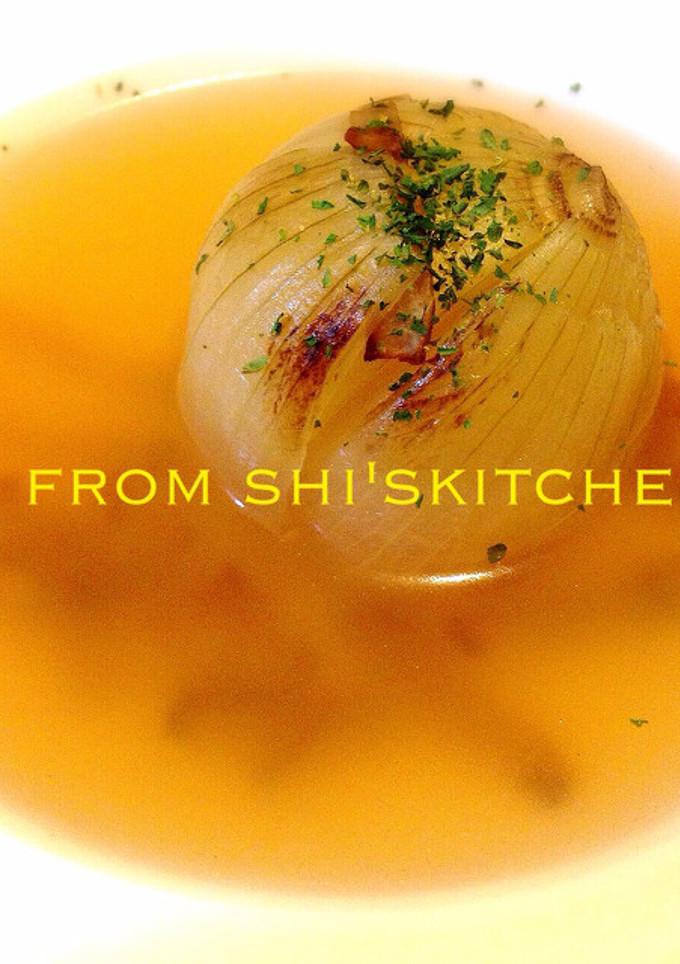 焦げ目つき☆新玉ねぎのまるごとスープ☆-レシピのメイン写真