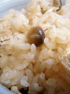 簡単☆きのこと油揚げの炊き込みご飯☆-レシピのメイン写真