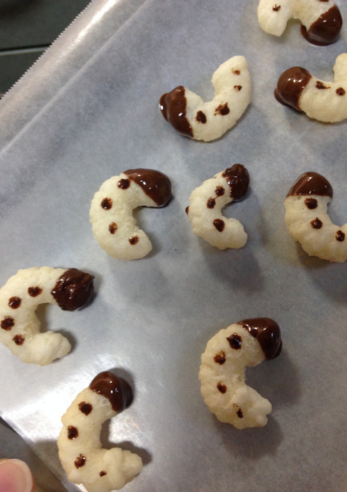 本物そっくり！幼虫お菓子-レシピのメイン写真