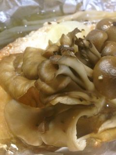 色々キノコと鮭のホイル焼き✾-レシピのメイン写真