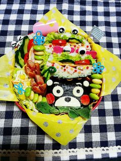 キャラ弁♪おにぎらずくまモン(๑´ლ`๑-レシピのメイン写真