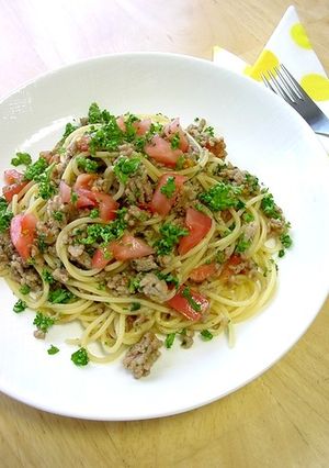 パセリたっぷり挽き肉のパスタ。-レシピのメイン写真