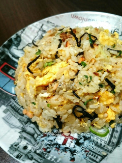 鮭と塩昆布の楽々チャーハン-レシピのメイン写真