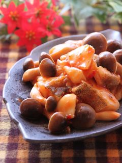 タラとしめじのピリ辛ケチャップ炒め-レシピのメイン写真