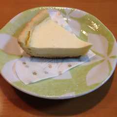 รูปของ 簡単フライパンで作るチーズケーキタルト♪