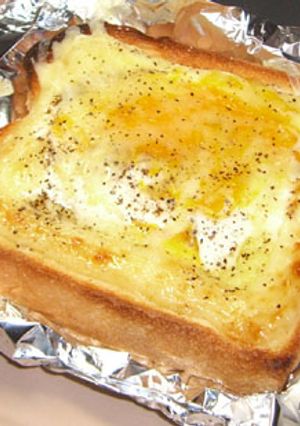 マヨタマチーズトースト-レシピのメイン写真