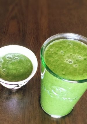春菊りんごキウイ グリーンスムージー-レシピのメイン写真