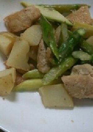 鶏ムネ肉とアスパラの塩麹マヨ炒め-レシピのメイン写真