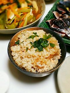 入れるだけ!わさびと鮭の炊き込みご飯♪-レシピのメイン写真