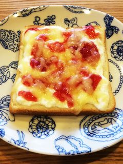 チーズジャムヨーグルトトースト-レシピのメイン写真