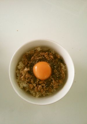 ＊簡単ご飯♪ネバネバ君on卵♪＊-レシピのメイン写真