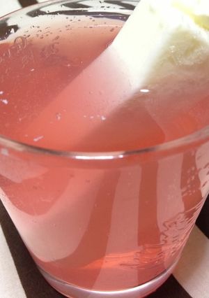 アイスを溶かして・・・イチゴカクテル-レシピのメイン写真