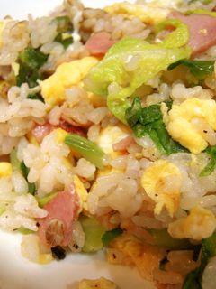 春キャベツとベーコンのふわ卵チャーハン♪-レシピのメイン写真