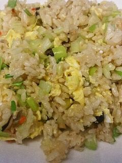 リメイク♪余った炊き込みご飯でチャーハン-レシピのメイン写真