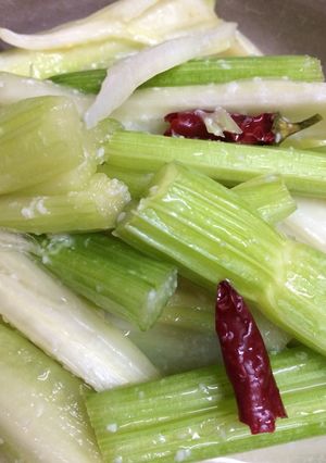 セロリ好きなお漬け物-レシピのメイン写真