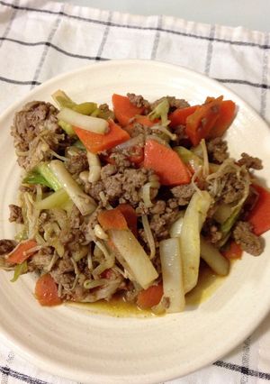 食が進む！野菜とミンチのソースカレー炒め-レシピのメイン写真