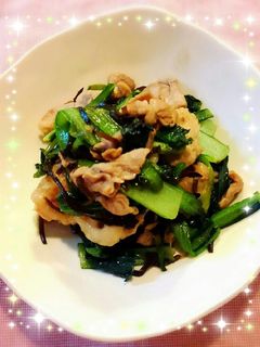 簡単☆豚肉と小松菜の塩昆布炒め-レシピのメイン写真
