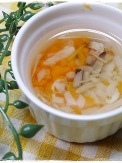 離乳食後期 にんじんともやしのお味噌汁-レシピのメイン写真