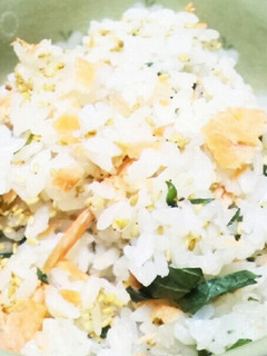 簡単。鮭と大葉うまうまご飯。-レシピのメイン写真