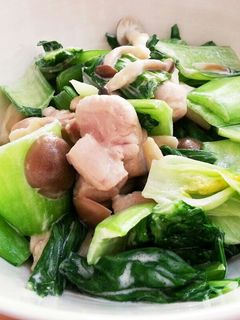 簡単 青菜と鳥もも肉のマヨ炒め-レシピのメイン写真