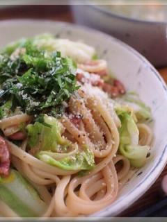 たっぷり春キャベツと塩辛のパスタ-レシピのメイン写真