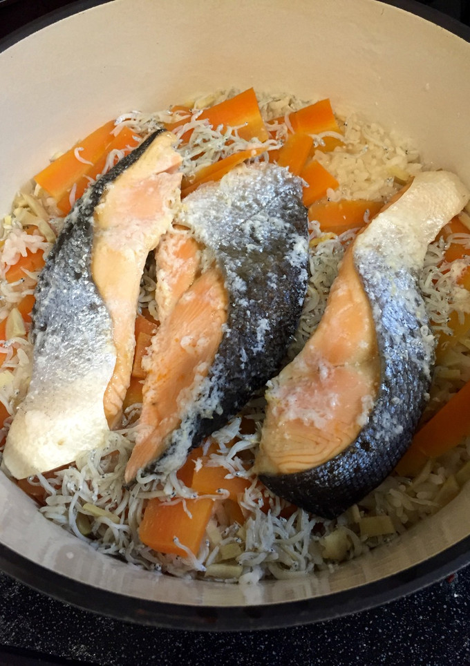 鮭の炊き込みご飯-レシピのメイン写真