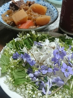 わさび、すみれ、イカリソウの花サラダ-レシピのメイン写真