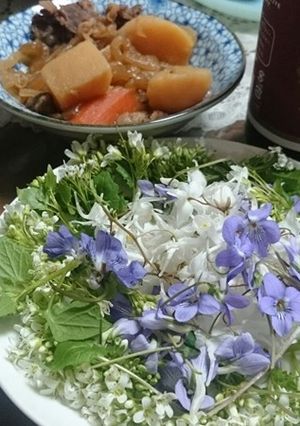 わさび、すみれ、イカリソウの花サラダ-レシピのメイン写真