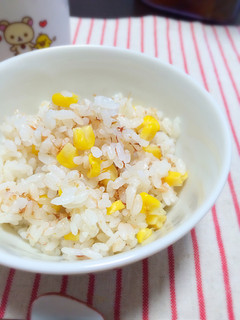 コーンと鰹節の混ぜご飯【朝食】-レシピのメイン写真
