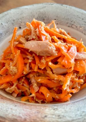 ツナとにんじんの胡麻和え-レシピのメイン写真