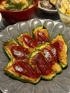 ハンバーグリメイク!ピーマンの肉詰め-レシピのメイン写真