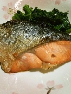 簡単:鰻のタレで鮭の照り焼き-レシピのメイン写真