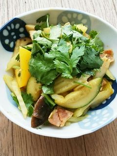 パクチーで爽やか♪カレー風味の野菜いため-レシピのメイン写真