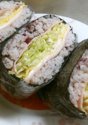 ハムとチーズのサラダおにぎらず-レシピのメイン写真
