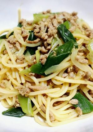 春です♪葉たまねぎのカレーパスタ！-レシピのメイン写真