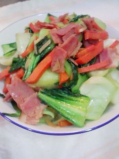 青梗菜とベーコンの炒め物-レシピのメイン写真