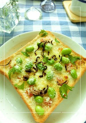 ココナッツ香る❀蜂蜜梅×枝豆の和トースト-レシピのメイン写真