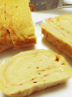 材料二つ!簡単甘くない卵焼き-レシピのメイン写真