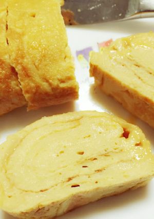 材料二つ！簡単甘くない卵焼き-レシピのメイン写真
