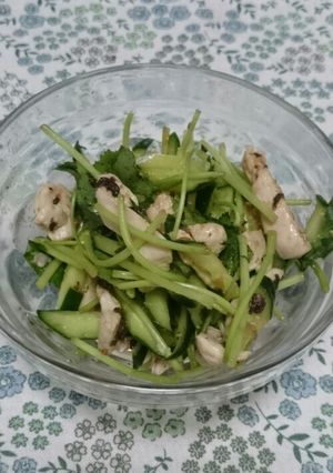 鶏肉と三つ葉の梅肉和え-レシピのメイン写真