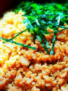 そぼろが美味い♪こだわりの三色丼★-レシピのメイン写真