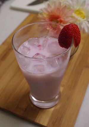 バカルディで☆いちごミルクカクテル♪-レシピのメイン写真