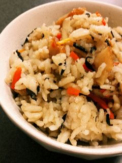 ほっこり♡ひじきの炊き込みご飯-レシピのメイン写真