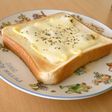 ぴりっとW☆マヨチーズトースト