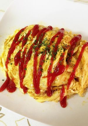 一人ご飯★肉まんの具でオムライス-レシピのメイン写真