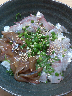 新鮮アジどんぶり~最後は出し茶漬けで~-レシピのメイン写真