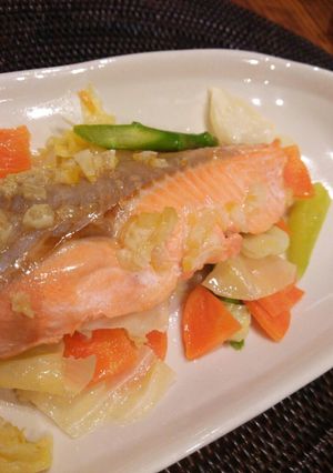 さっぱり♪サーモンの塩レモン蒸し-レシピのメイン写真